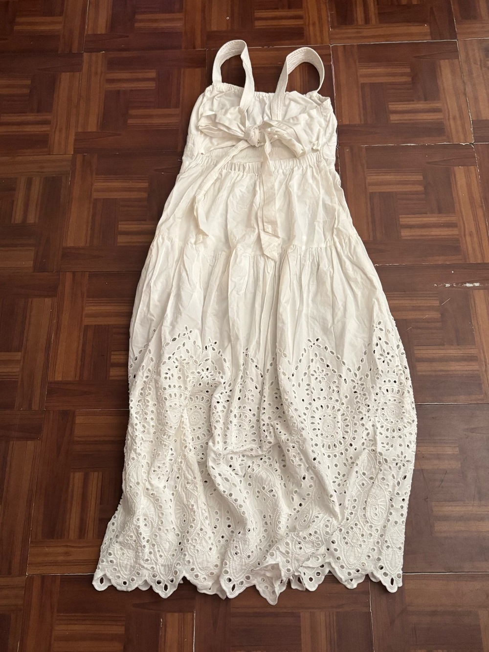 Moon River Tiered Eyelet Midi Dress white - Picture 5 of 8